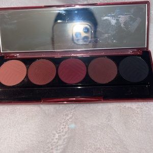 Eyeshadow palette